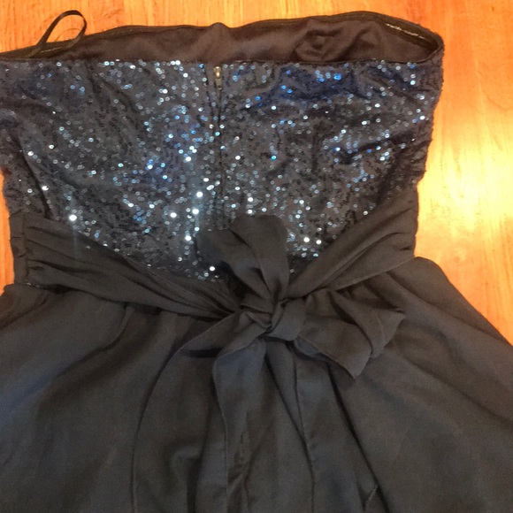 💫BUNDLE💫 TWO FORMAL DRESSES SIZE 11 - Picture 4 of 7